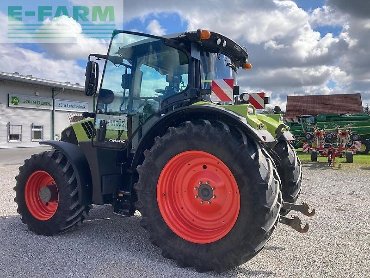 Tracteur agricole CLAAS arion 660 cmatic