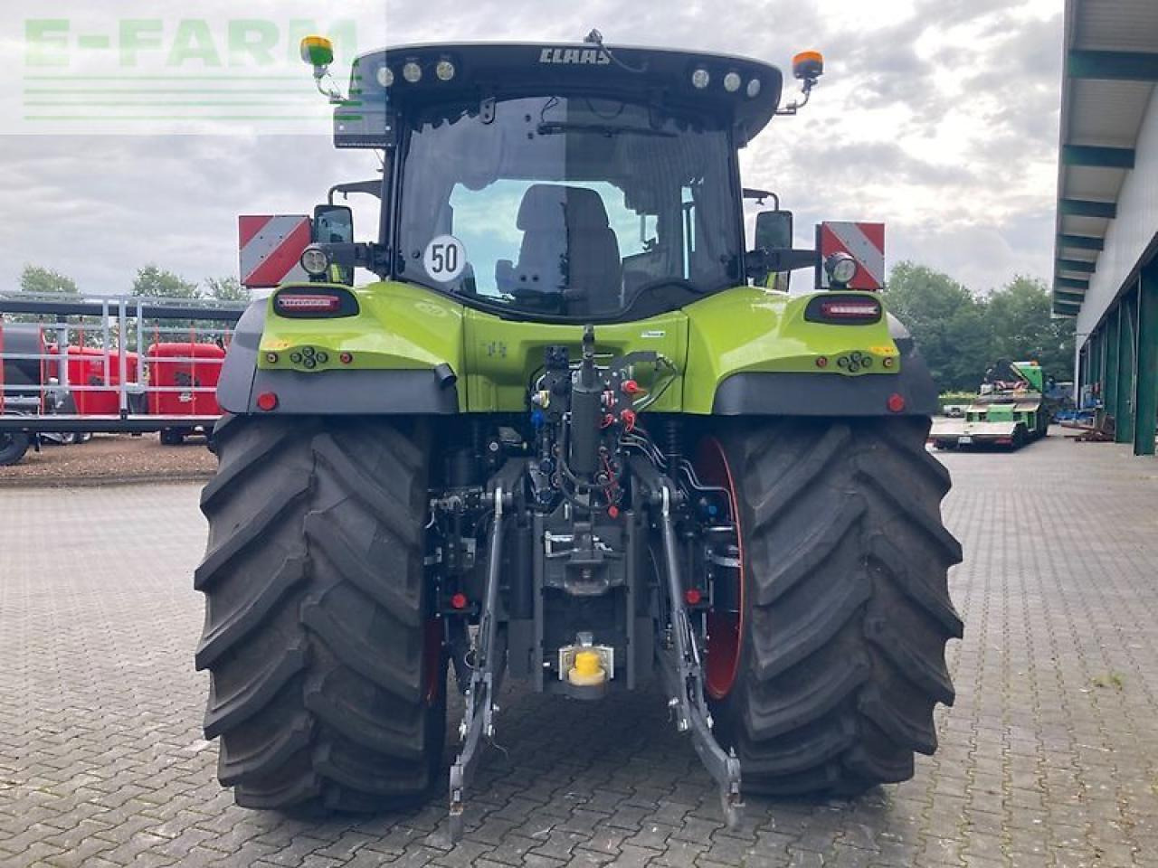 Tracteur agricole CLAAS arion 660 cmatic