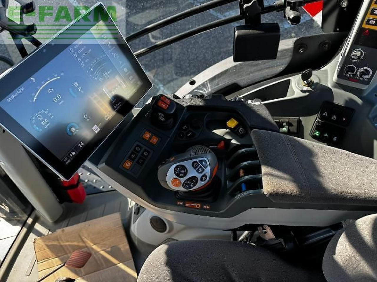 Tracteur agricole CLAAS arion 660 cmatic