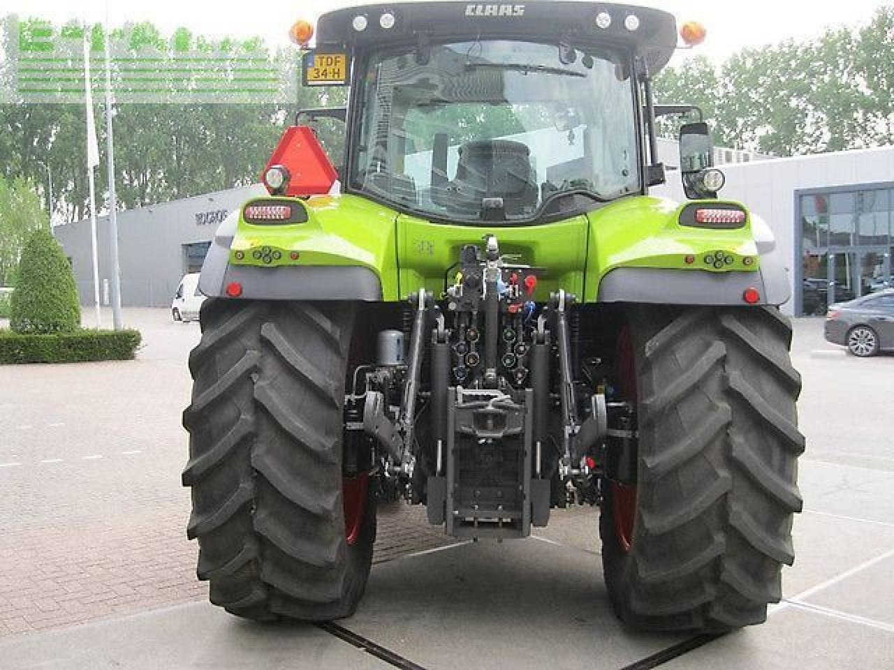 Tracteur agricole CLAAS arion 660 cmatic