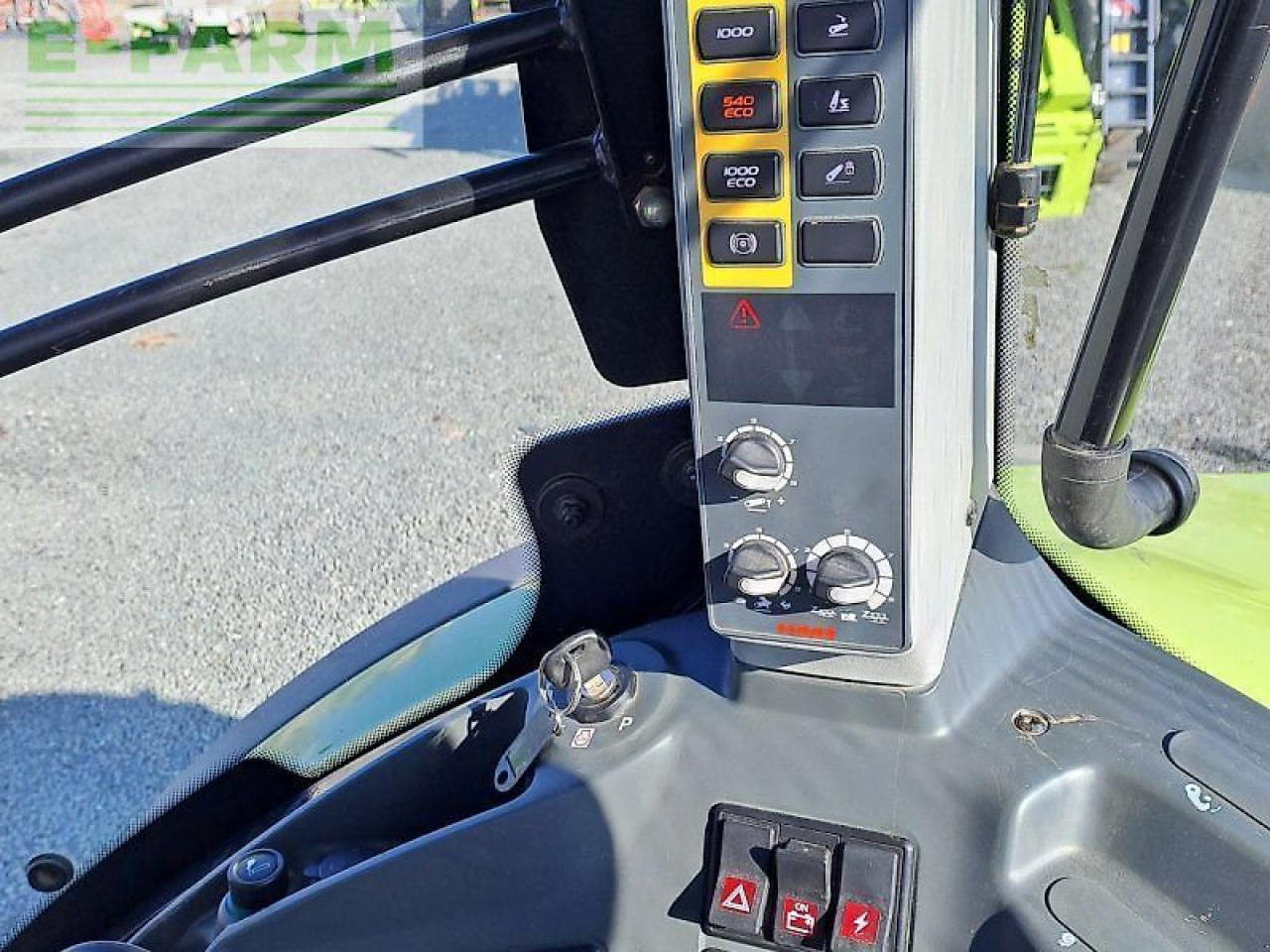 Tracteur agricole CLAAS arion 660 cmatic