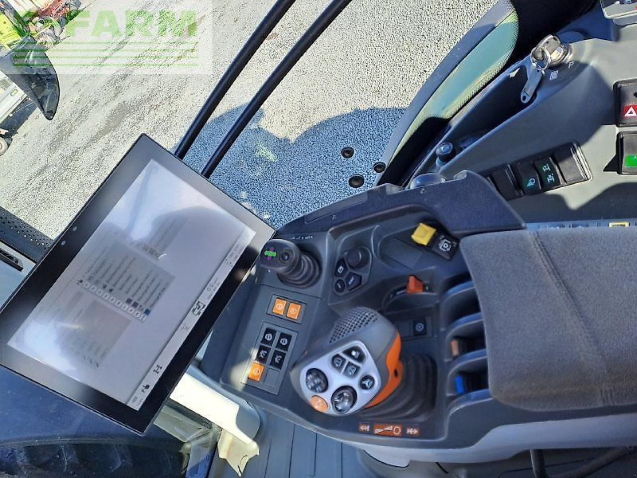 Tracteur agricole CLAAS arion 660 cmatic