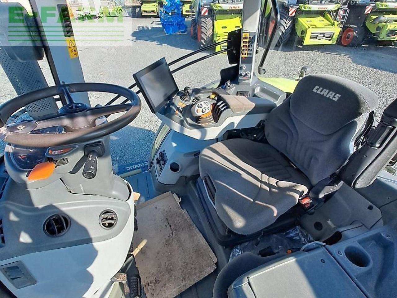 Tracteur agricole CLAAS arion 660 cmatic