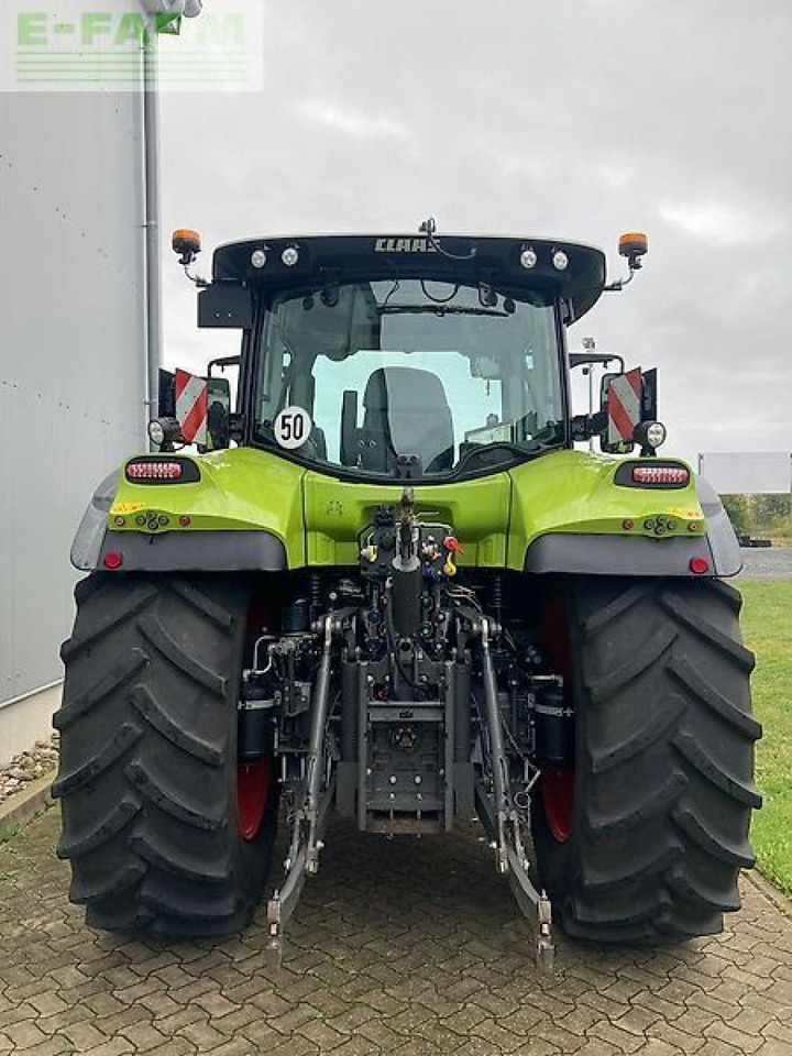 Tracteur agricole CLAAS arion 660 cmatic
