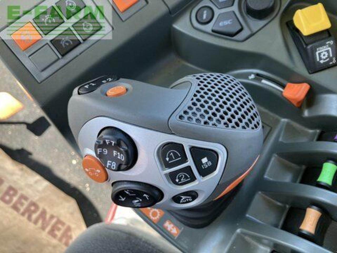 Tracteur agricole CLAAS arion 660 cmatic cebis CMATIC CEBIS