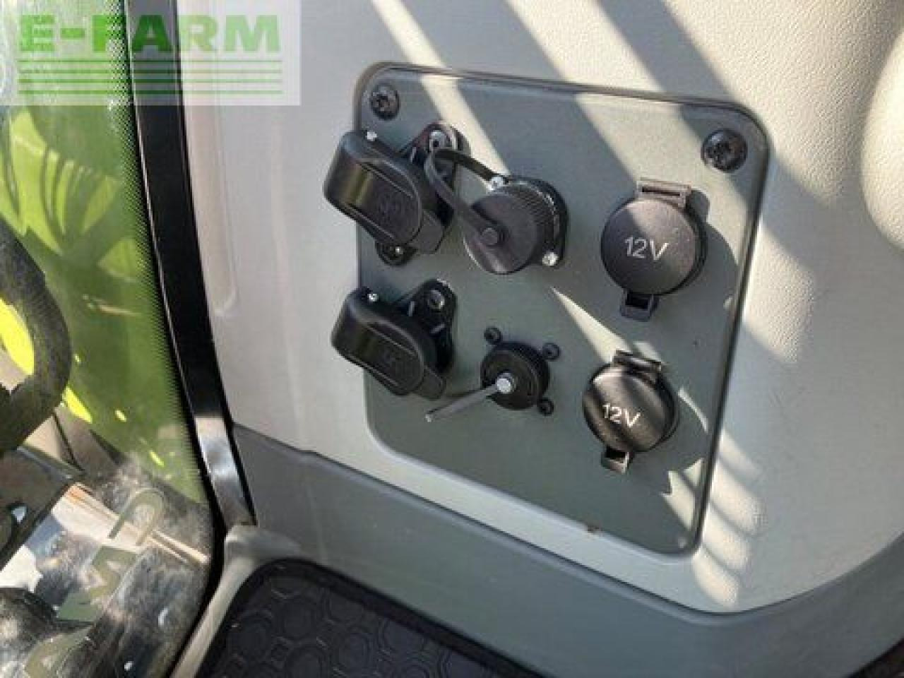 Tracteur agricole CLAAS arion 660 cmatic cebis CMATIC CEBIS