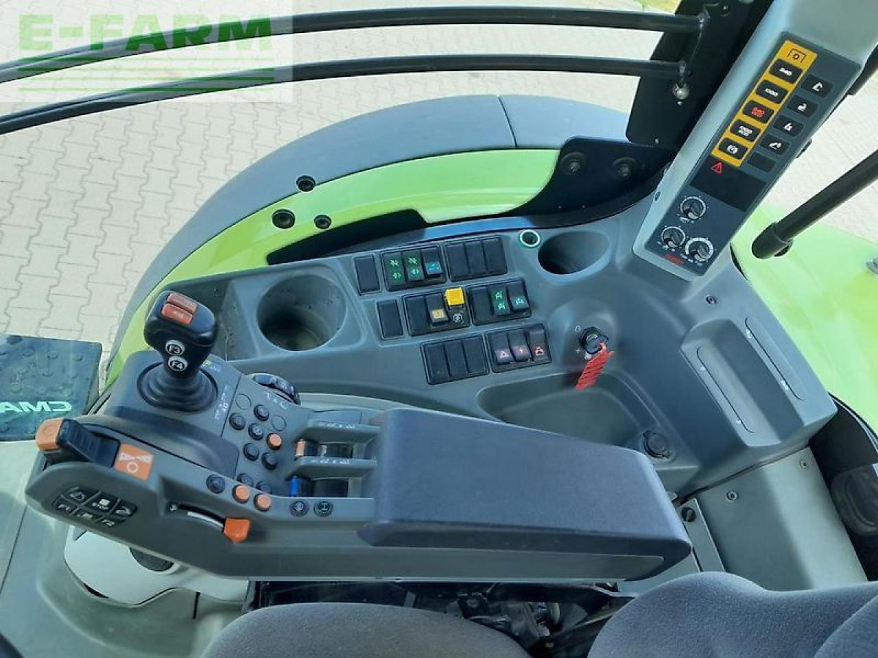 Tracteur agricole CLAAS arion 660 cmatic cis CMATIC CIS