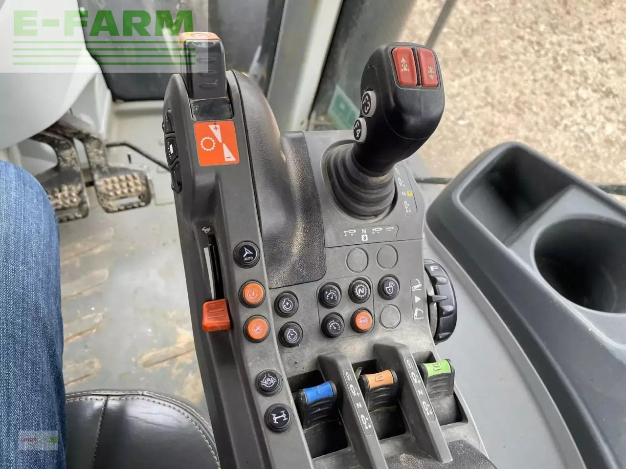 Tracteur agricole CLAAS arion 660 cmatic cis+ preisreduziert