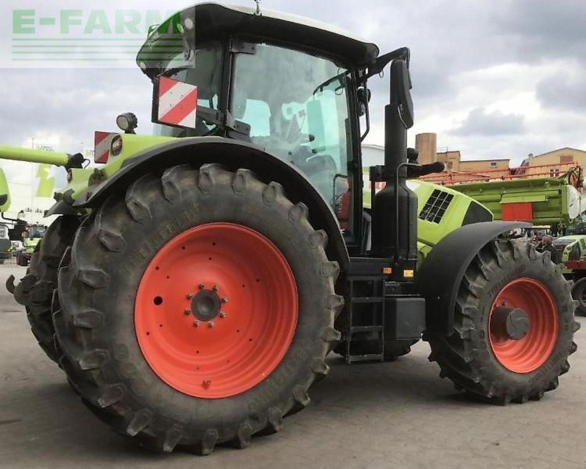Tracteur agricole CLAAS arion 660 cmatic focus