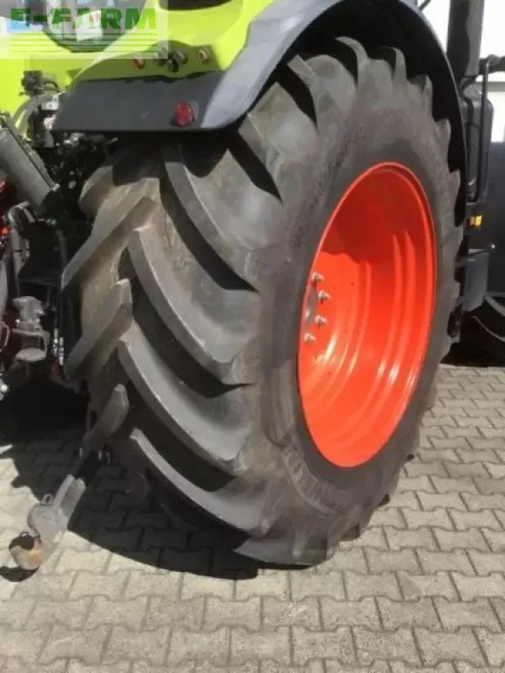Tracteur agricole CLAAS arion 660 cmatic focus