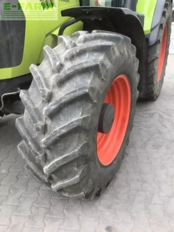 Tracteur agricole CLAAS arion 660 cmatic focus