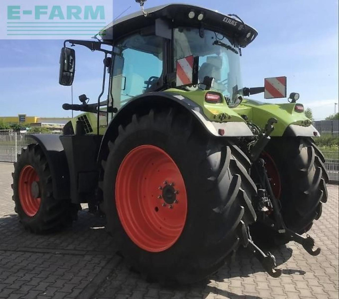 Tracteur agricole CLAAS arion 660 cmatic focus