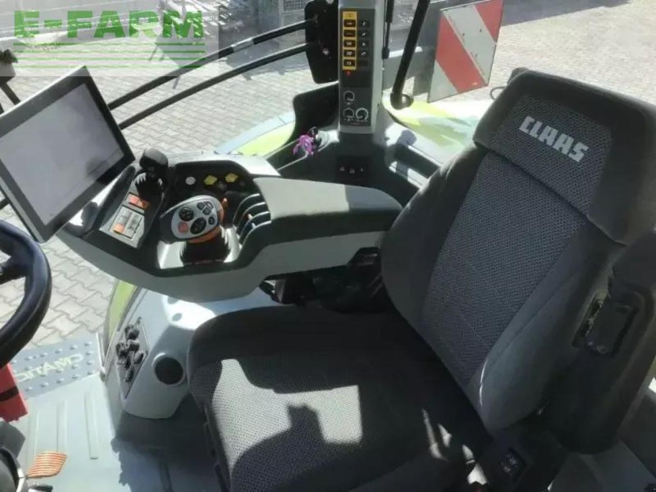 Tracteur agricole CLAAS arion 660 cmatic focus