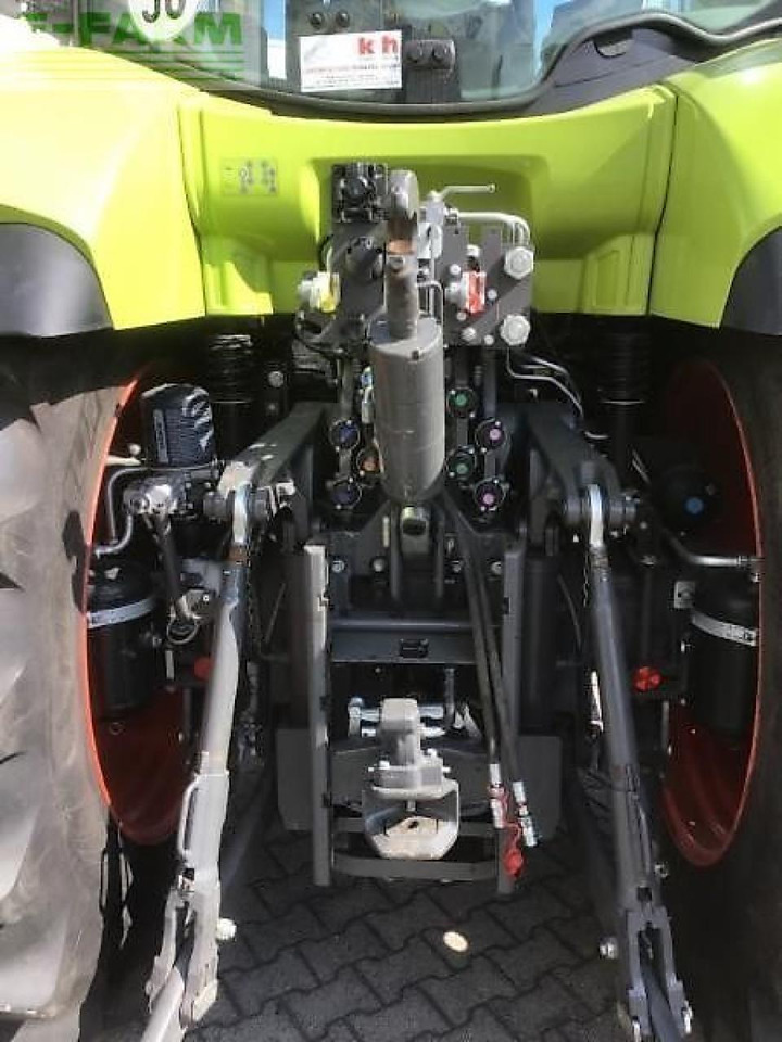 Tracteur agricole CLAAS arion 660 cmatic focus