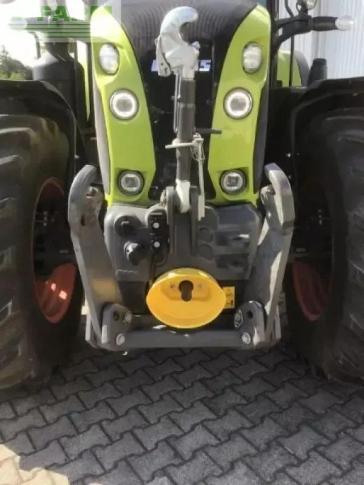 Tracteur agricole CLAAS arion 660 cmatic focus