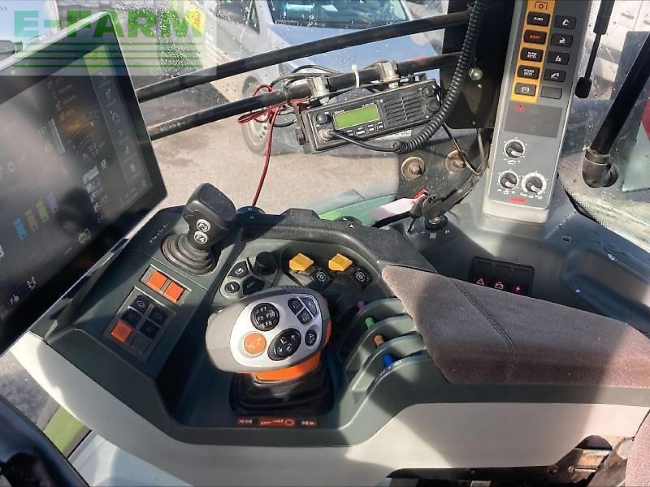 Tracteur agricole CLAAS arion 660 cmatic - st v first