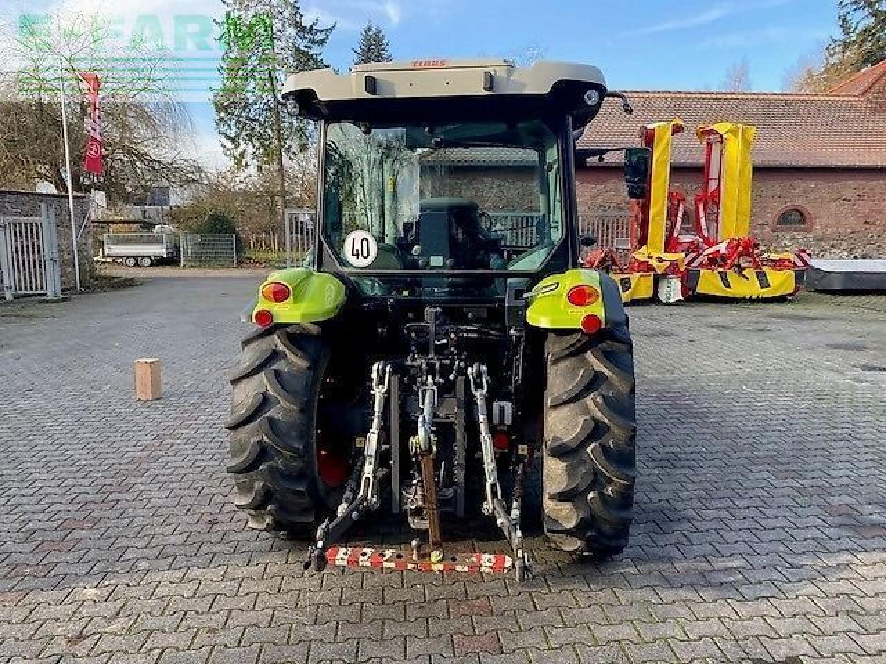 Tracteur agricole CLAAS atos 220