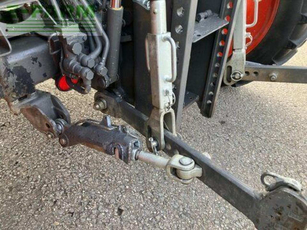 Tracteur agricole CLAAS atos 220