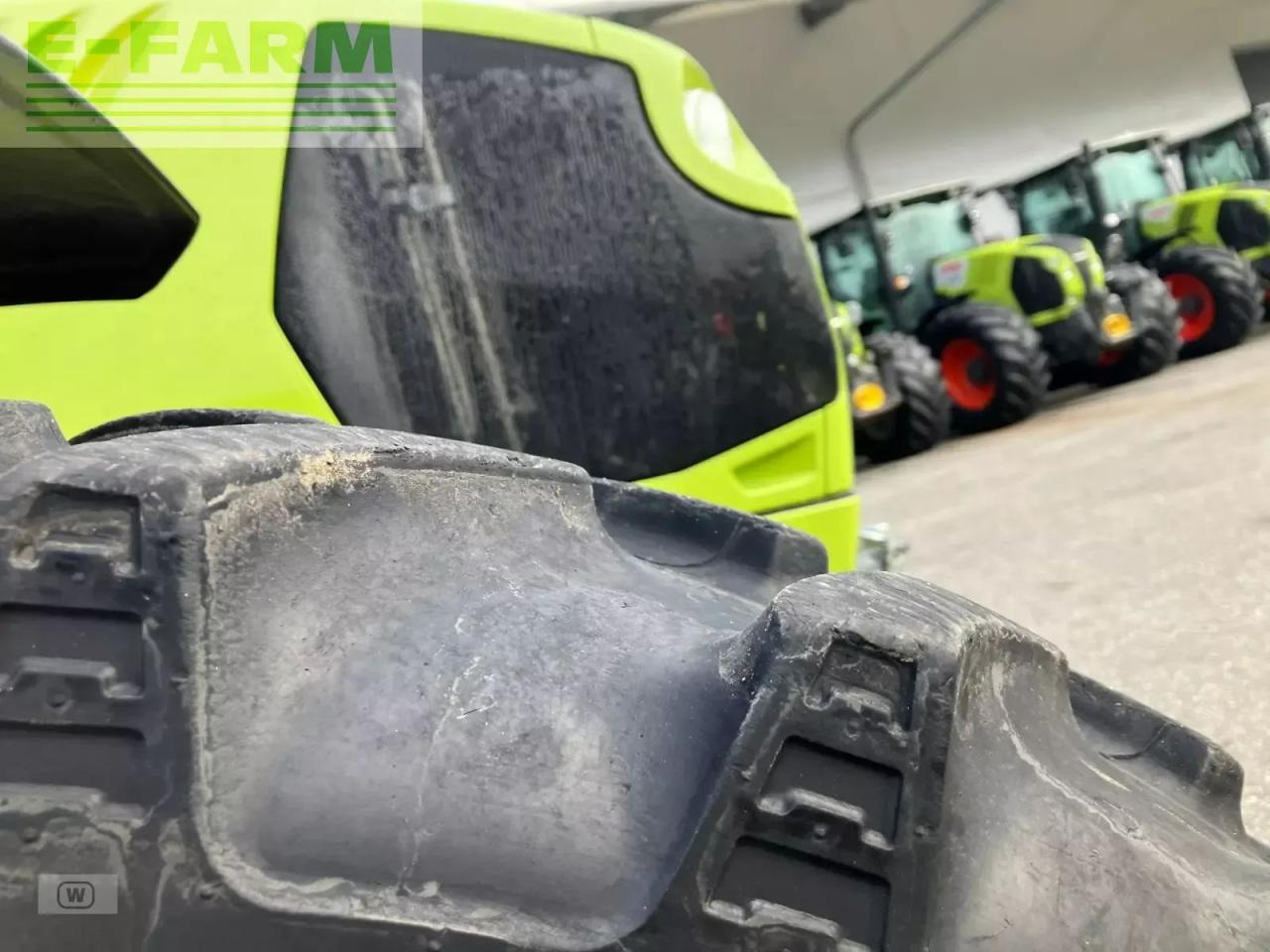 Tracteur agricole CLAAS atos 220