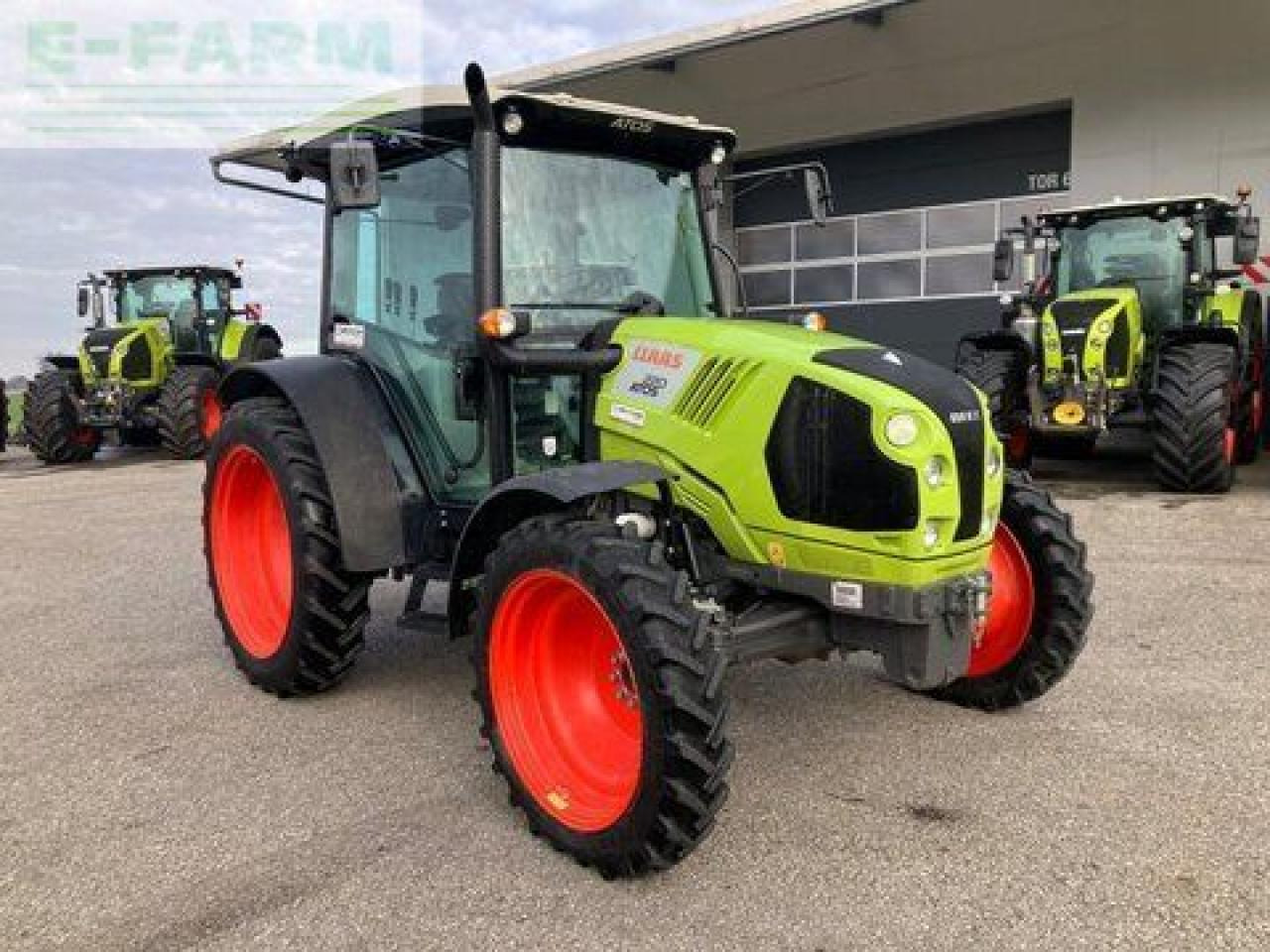 Tracteur agricole CLAAS atos 220