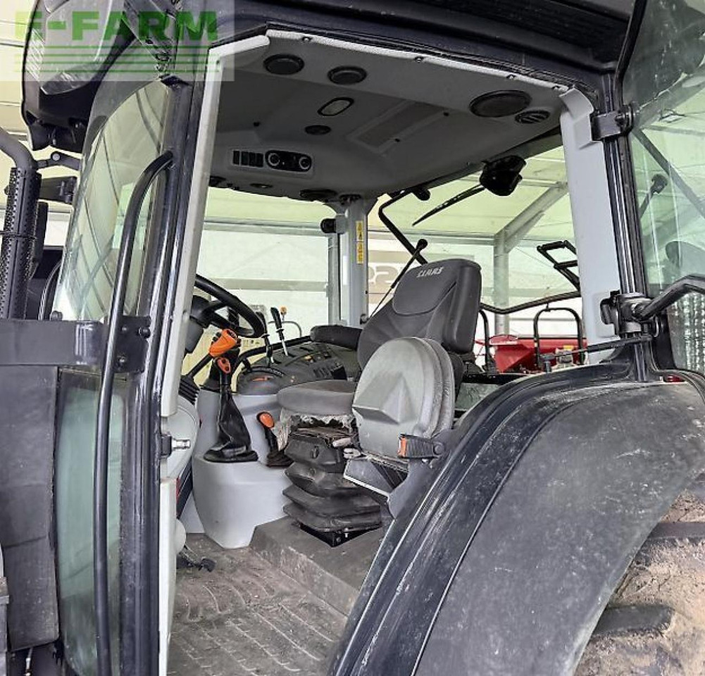 Tracteur agricole CLAAS atos 220 c