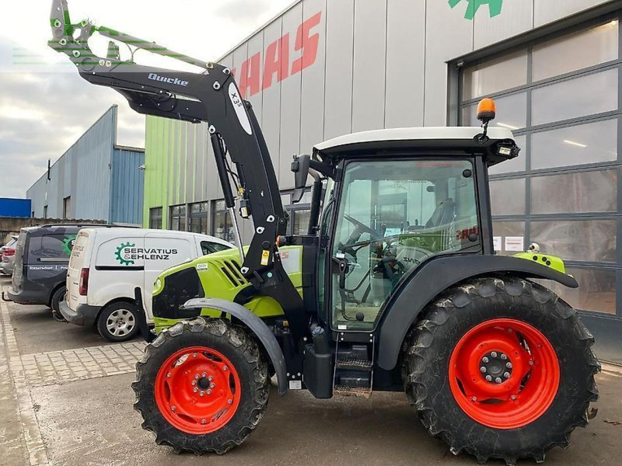 Tracteur agricole CLAAS atos 220 c