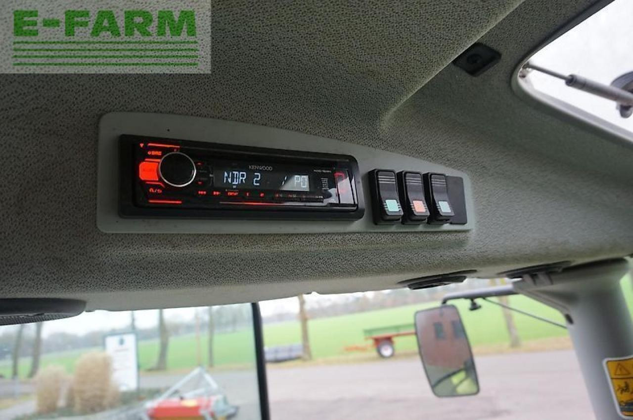 Tracteur agricole CLAAS atos 230