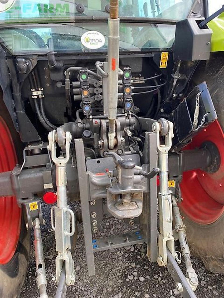 Tracteur agricole CLAAS atos 330