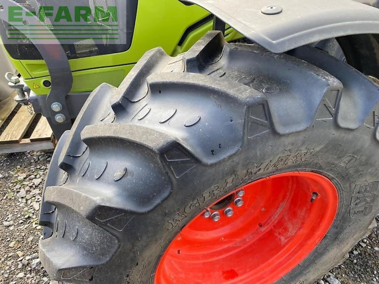 Tracteur agricole CLAAS atos 330