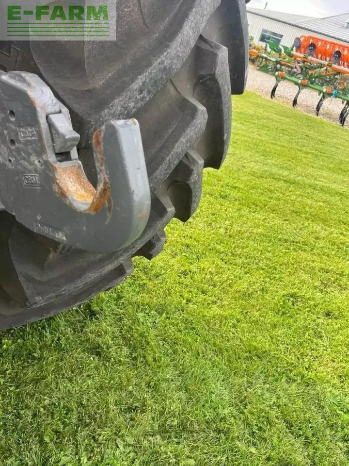 Tracteur agricole CLAAS axio 930