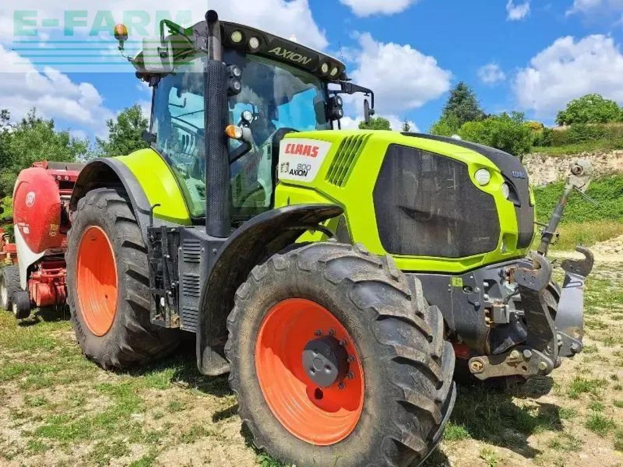 Tracteur agricole CLAAS axion 800