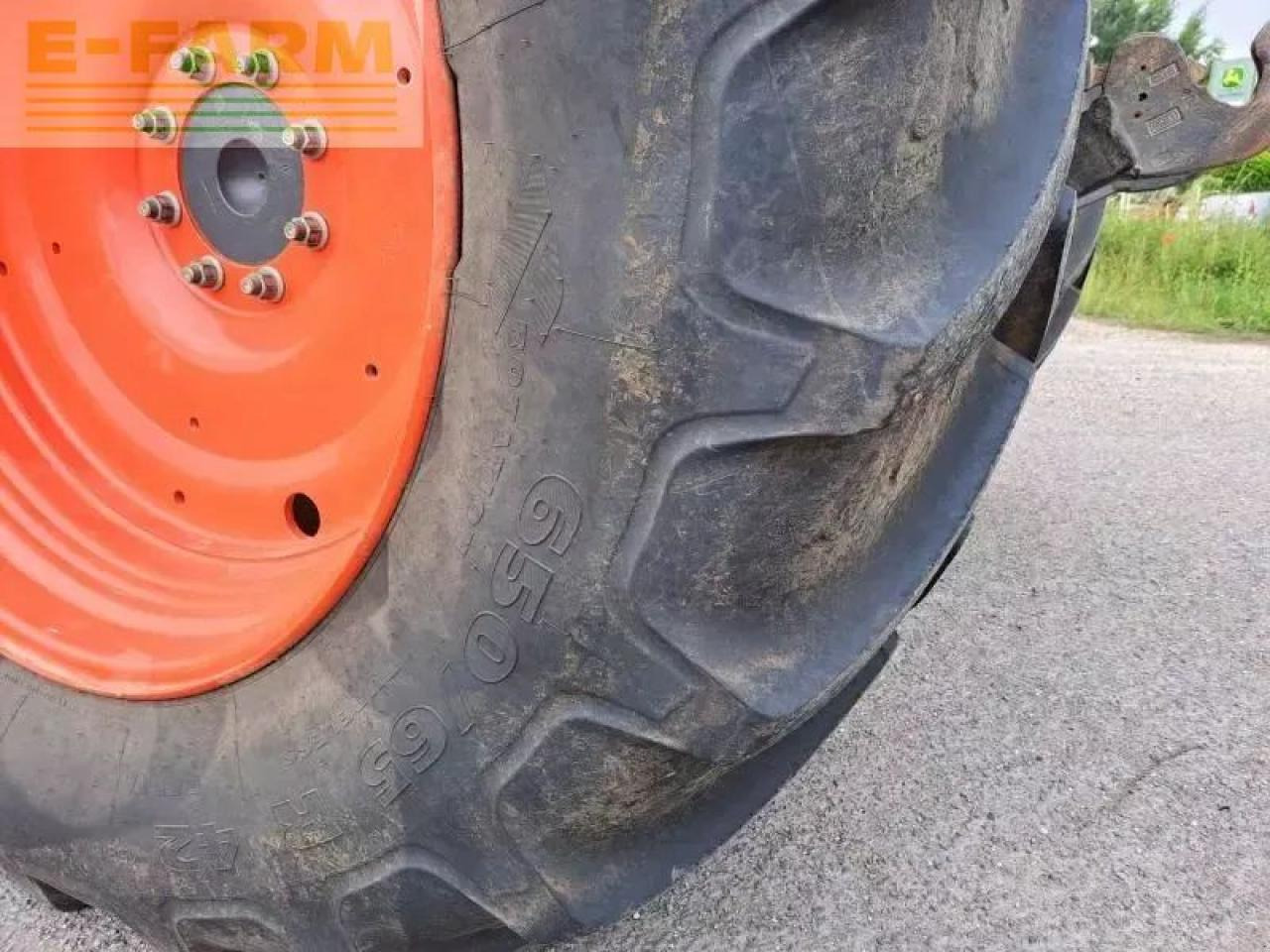 Tracteur agricole CLAAS axion 800