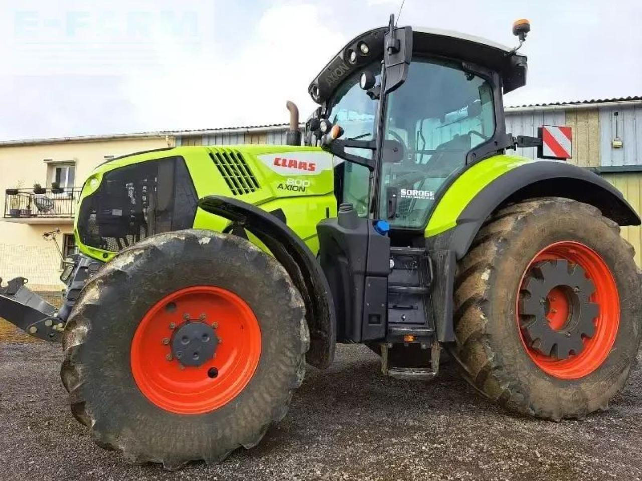 Tracteur agricole CLAAS axion 800
