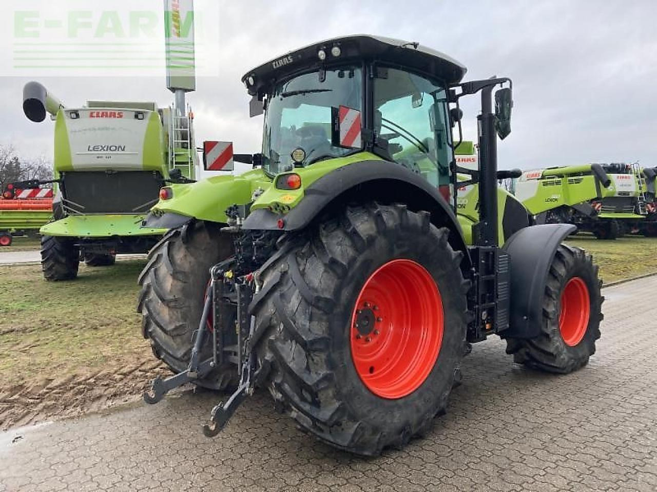 Tracteur agricole CLAAS axion 800 cis+