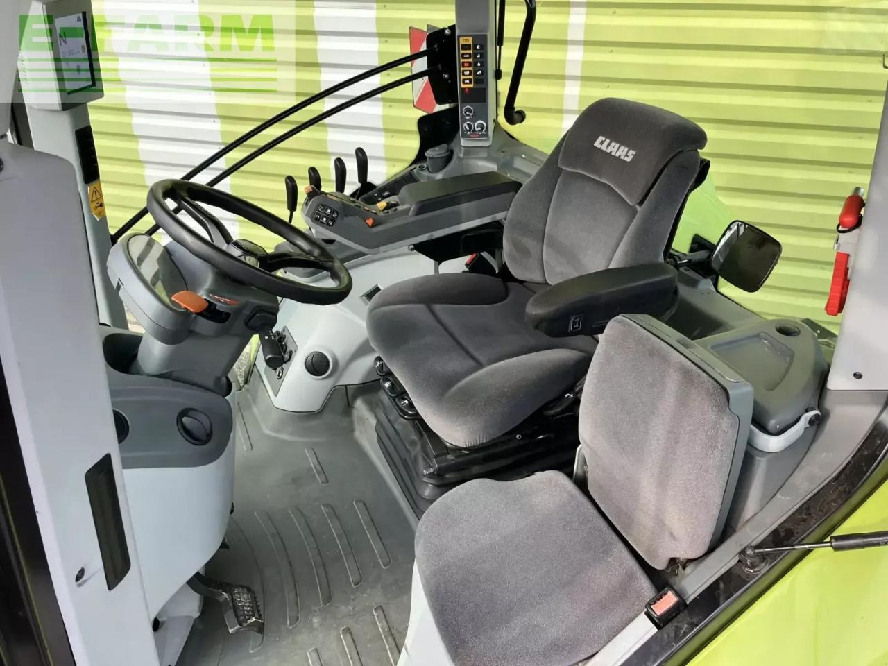 Tracteur agricole CLAAS axion 800 hexashift ls+