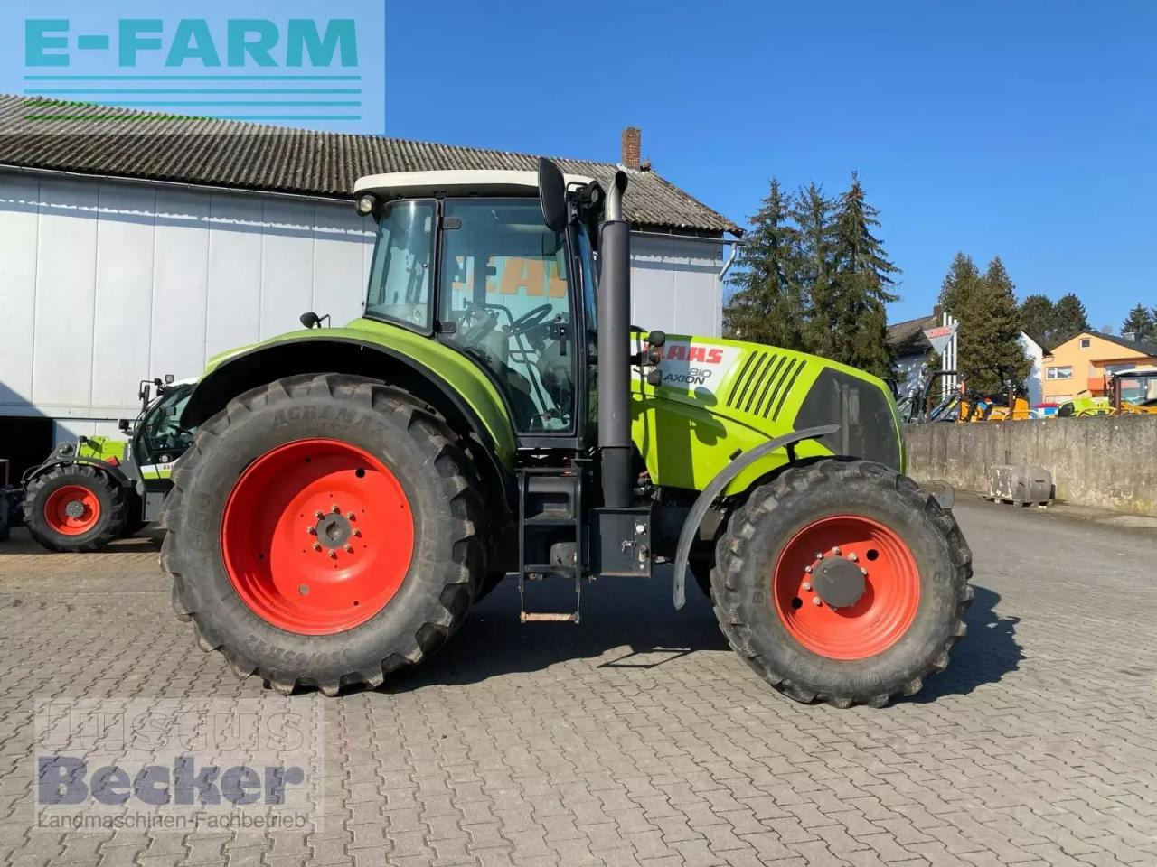 Tracteur agricole CLAAS axion 810