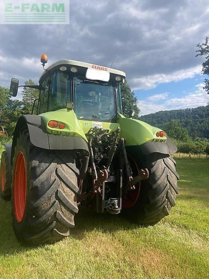 Tracteur agricole CLAAS axion 810