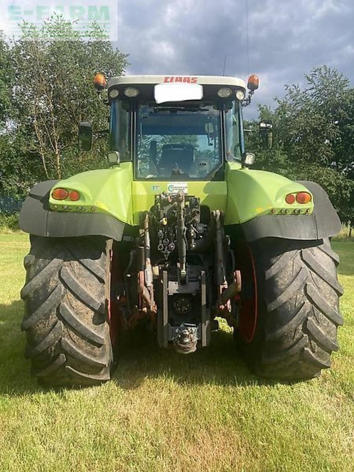 Tracteur agricole CLAAS axion 810