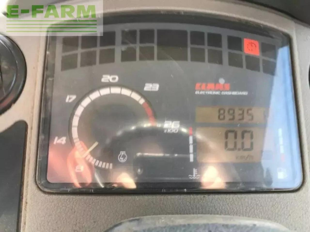 Tracteur agricole CLAAS axion 810