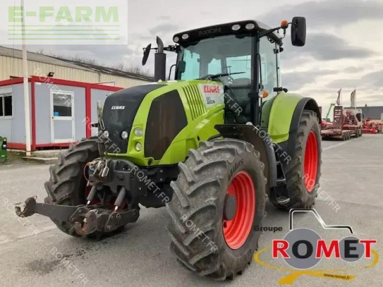 Tracteur agricole CLAAS axion 810