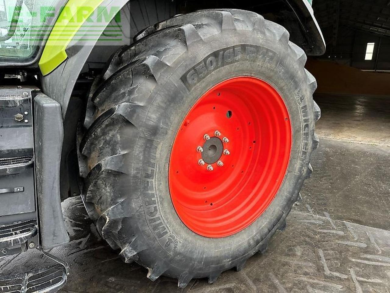 Tracteur agricole CLAAS axion 810