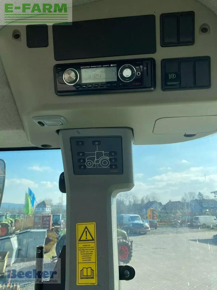 Tracteur agricole CLAAS axion 810