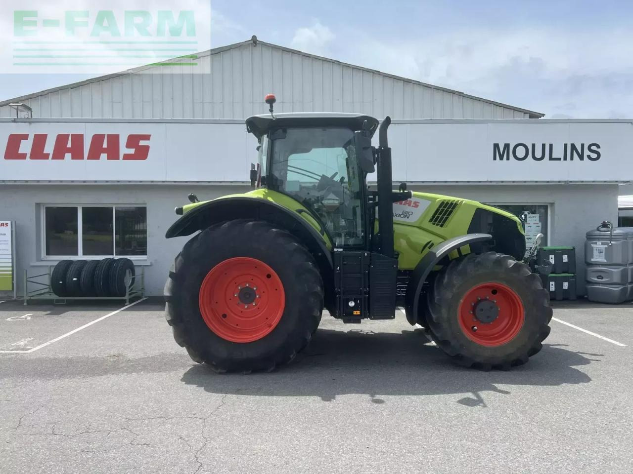 Tracteur agricole CLAAS axion 810