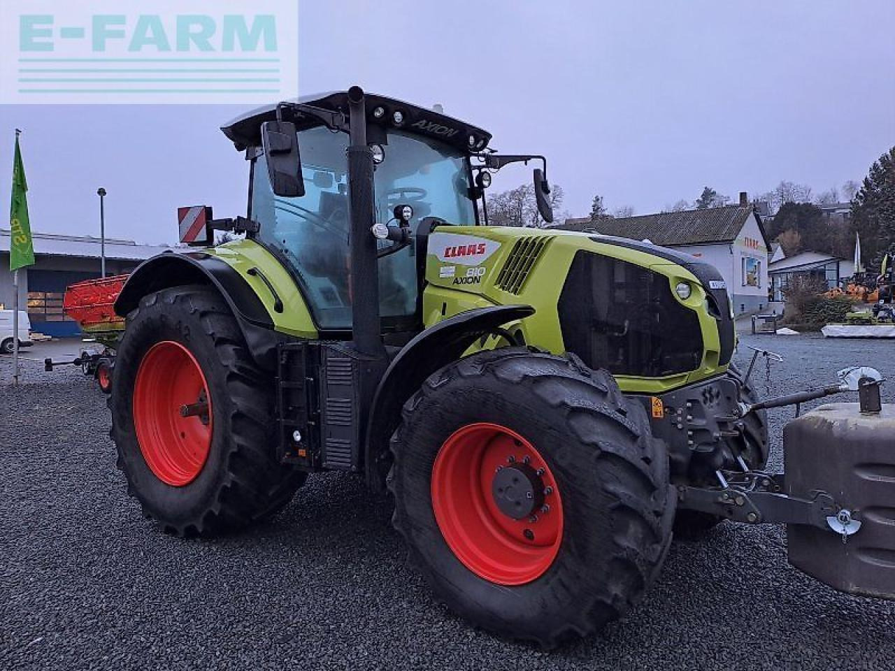 Tracteur agricole CLAAS axion 810 c-matic