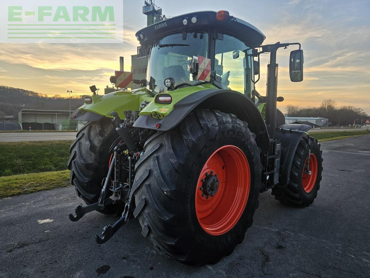 Tracteur agricole CLAAS axion 810 c-matic CMATIC