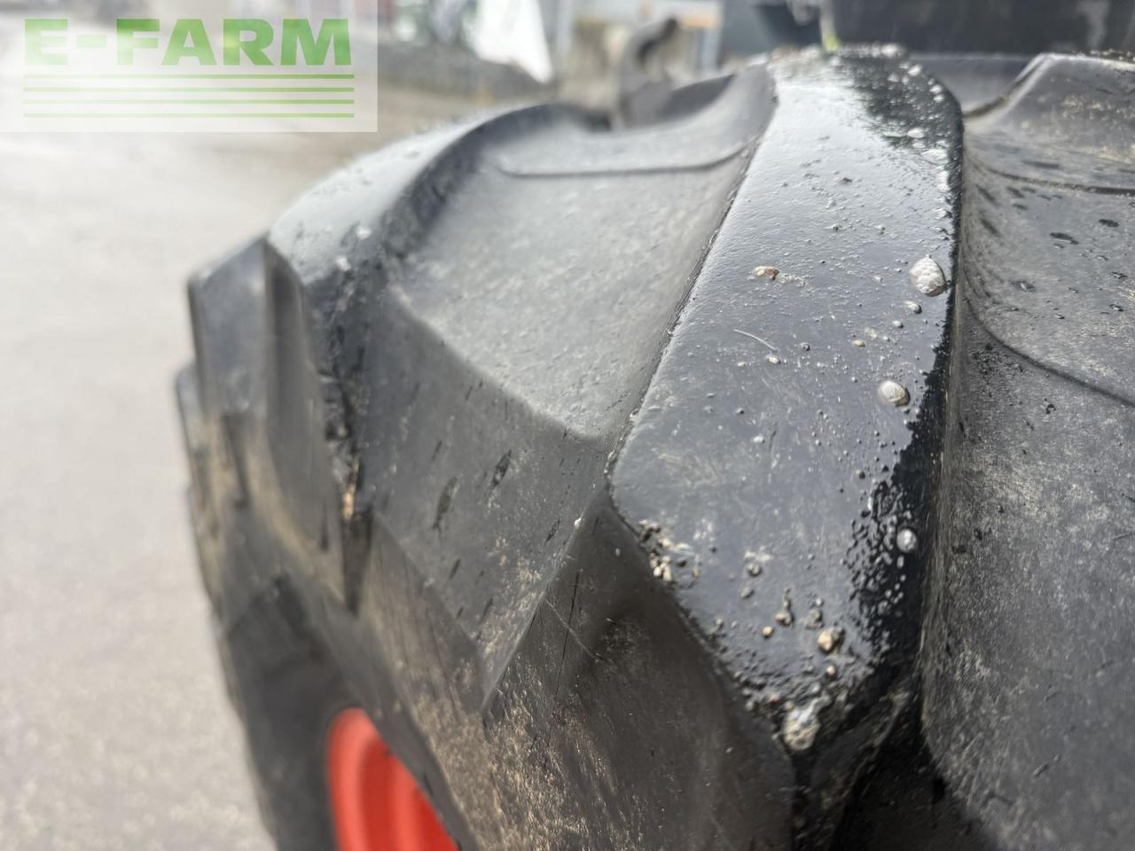 Tracteur agricole CLAAS axion 810 c-matic CMATIC