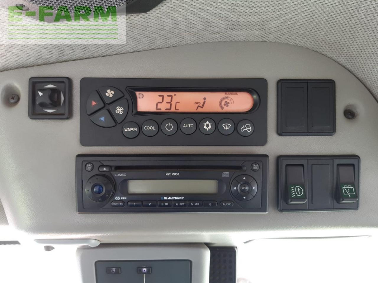 Tracteur agricole CLAAS axion 810 c-matic CMATIC