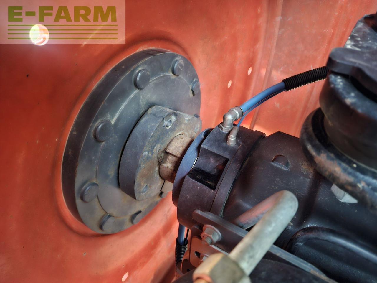 Tracteur agricole CLAAS axion 810 c-matic CMATIC