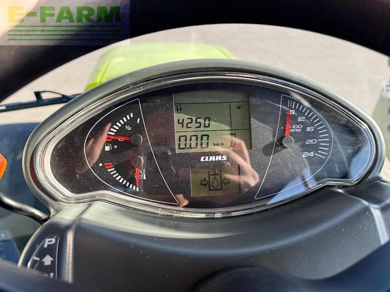 Tracteur agricole CLAAS axion 810 cebis hexa-shift