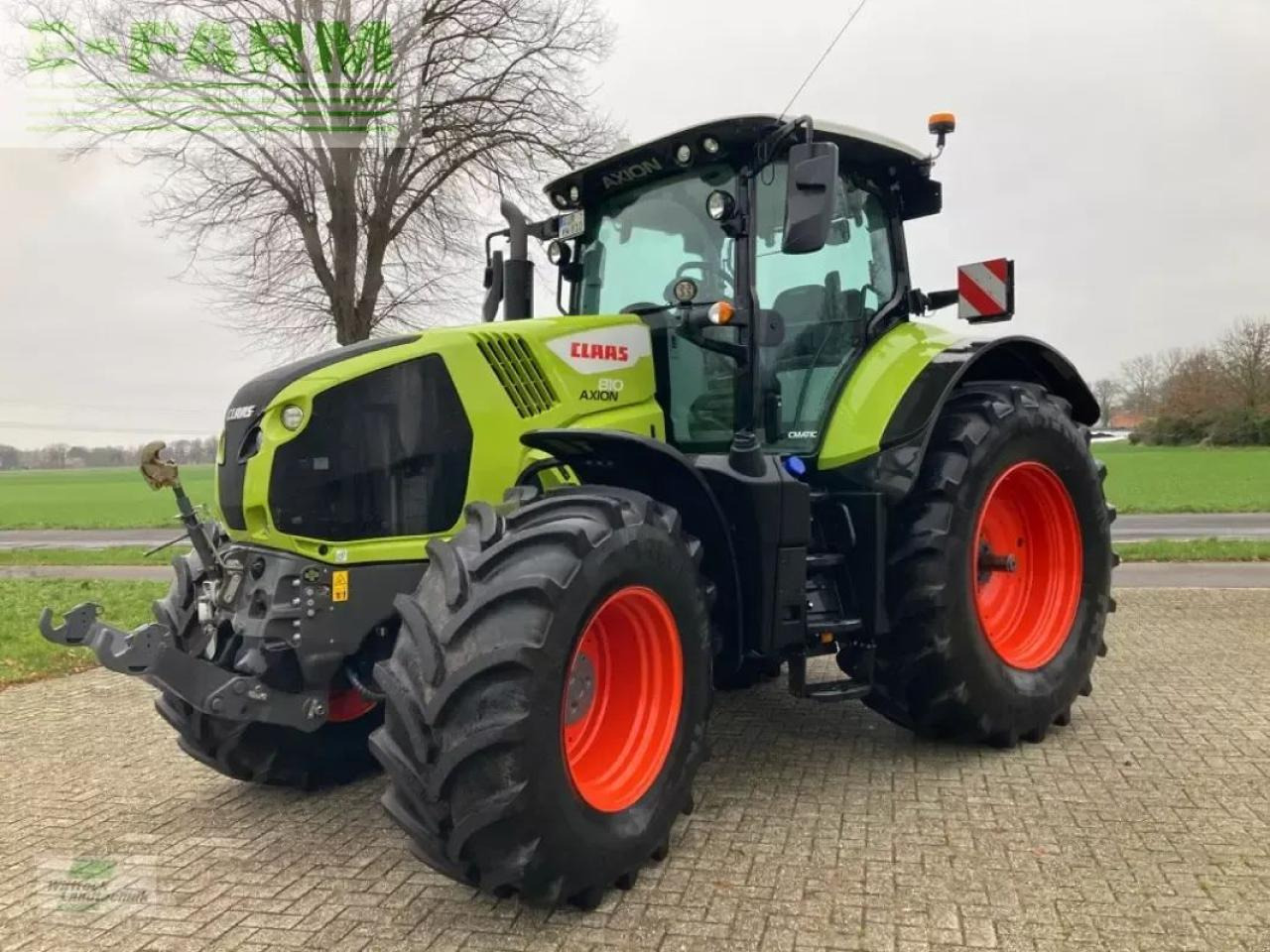Tracteur agricole CLAAS axion 810 cis+